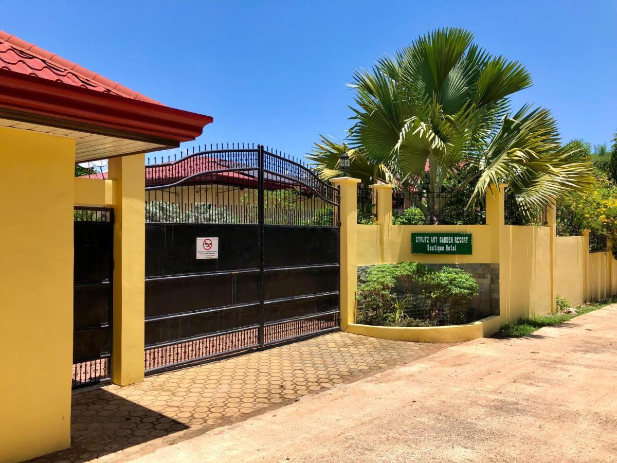 Bangued Strutz Art Garden Resort מראה חיצוני תמונה